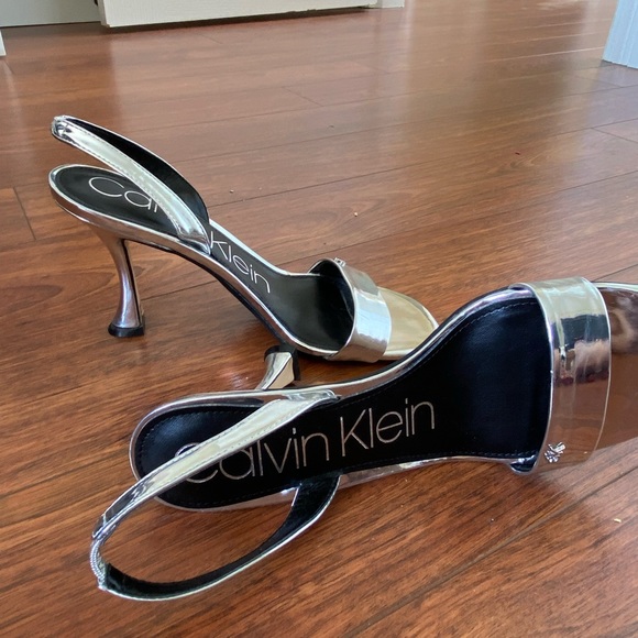 Calvin Klein Byrona Slingback Silver High Heels Size 7 Dress Shoes/Sandals - Picture 5 of 12